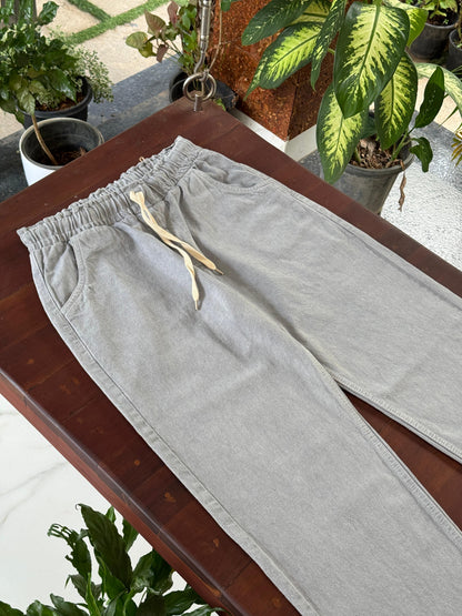 Moon Fit Elastic Waist Jeans - Light Grey