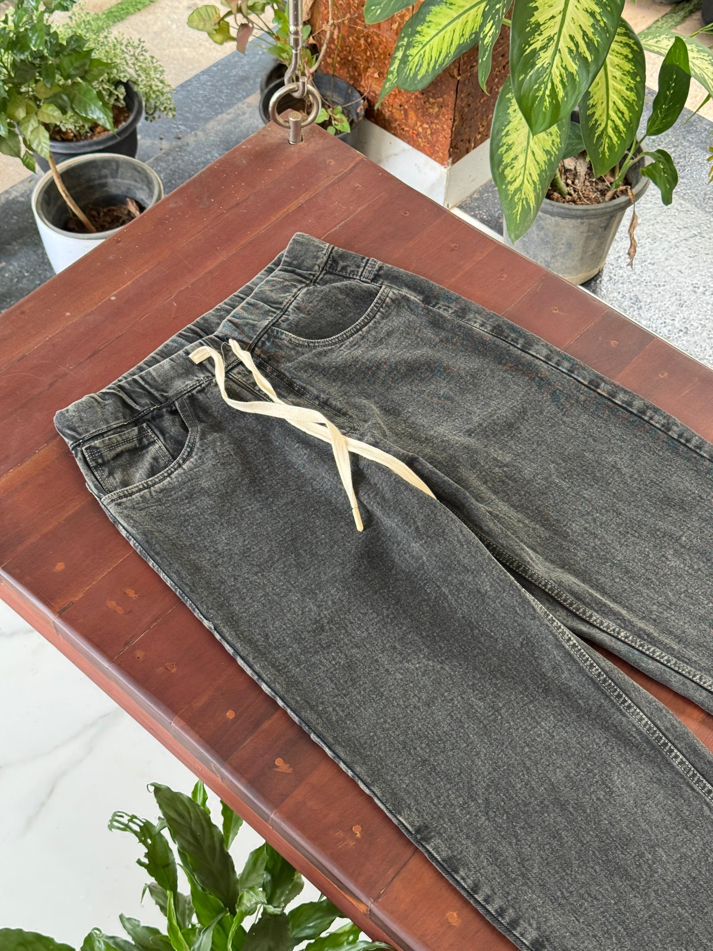 Moon Fit Elastic Waist Jeans - Iron Grey